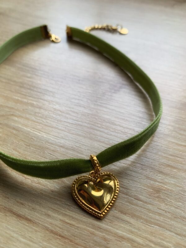 collier ruban en velour