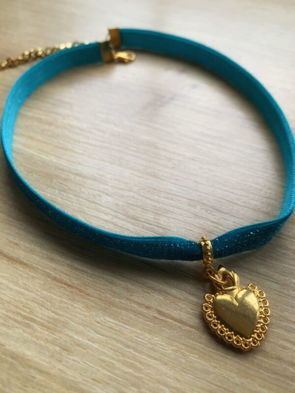 collier ruban en velour