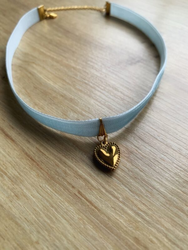 collier ruban en velour